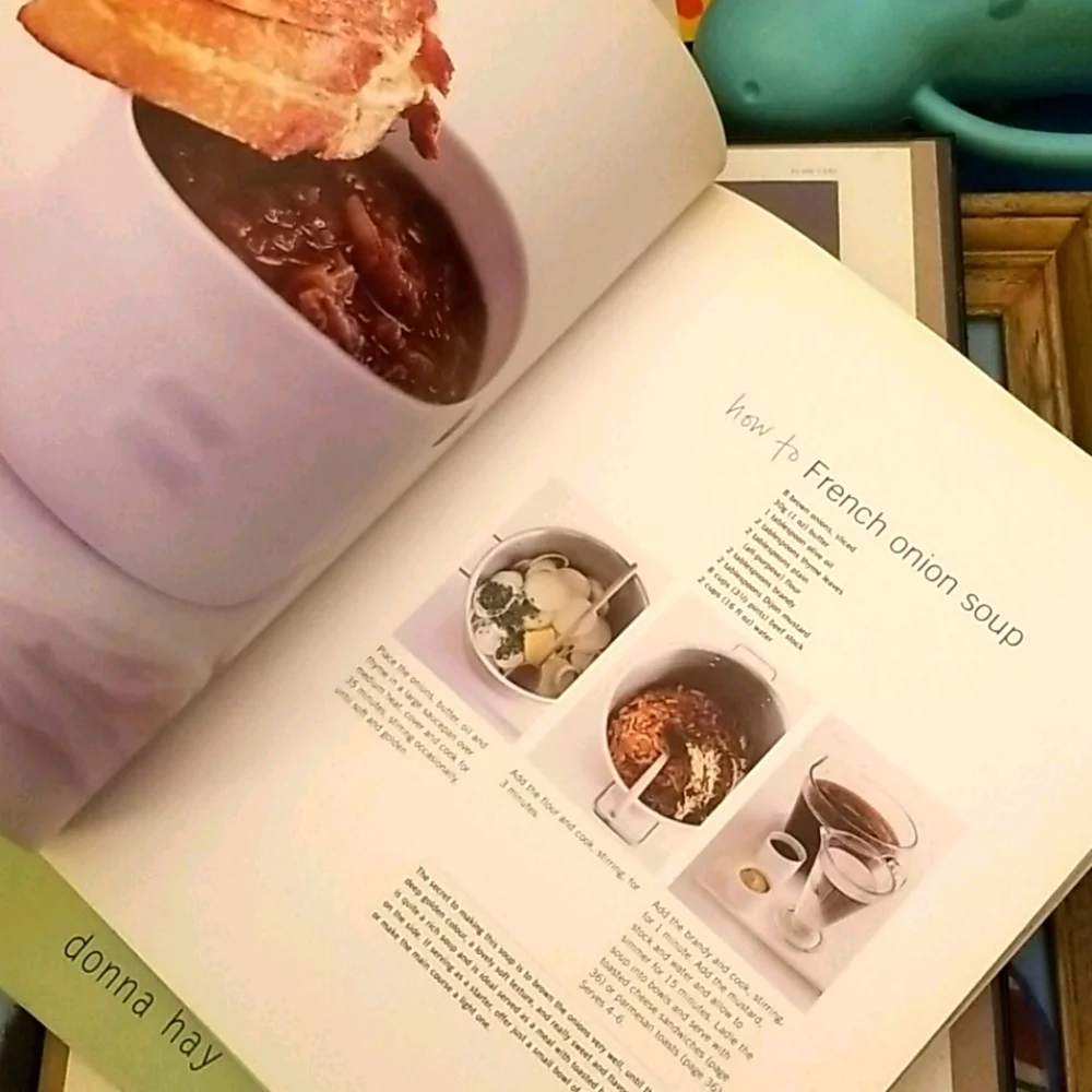 Donna Hay Large Cookbooks Modern Classics Flavors SET 2